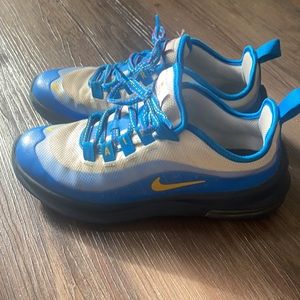 Nike air max shoes